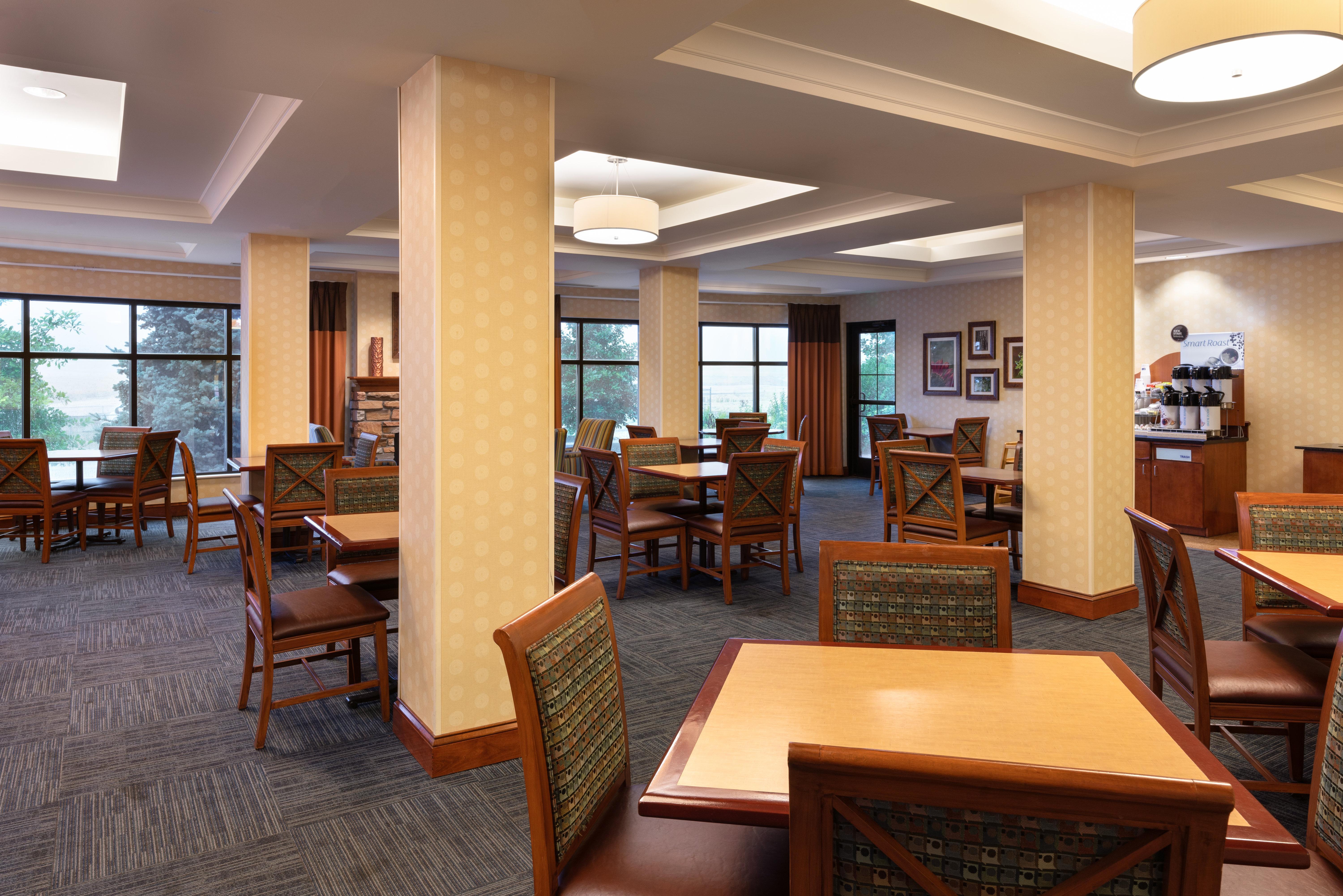 Holiday Inn Express & Suites Denver Airport By Ihg Екстер'єр фото